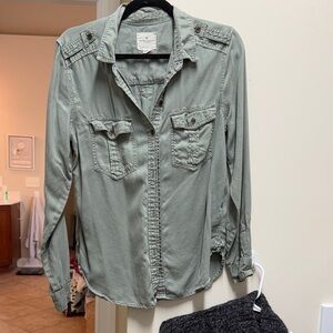 American Eagle Outfitters Casual button down shirt